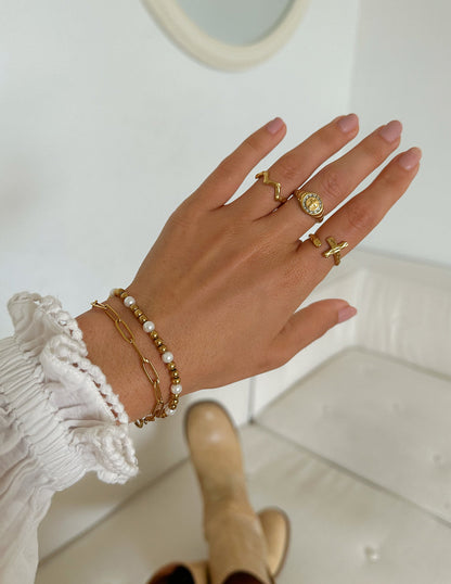 Textured Wrapped Cross Ring - Elevated Faith