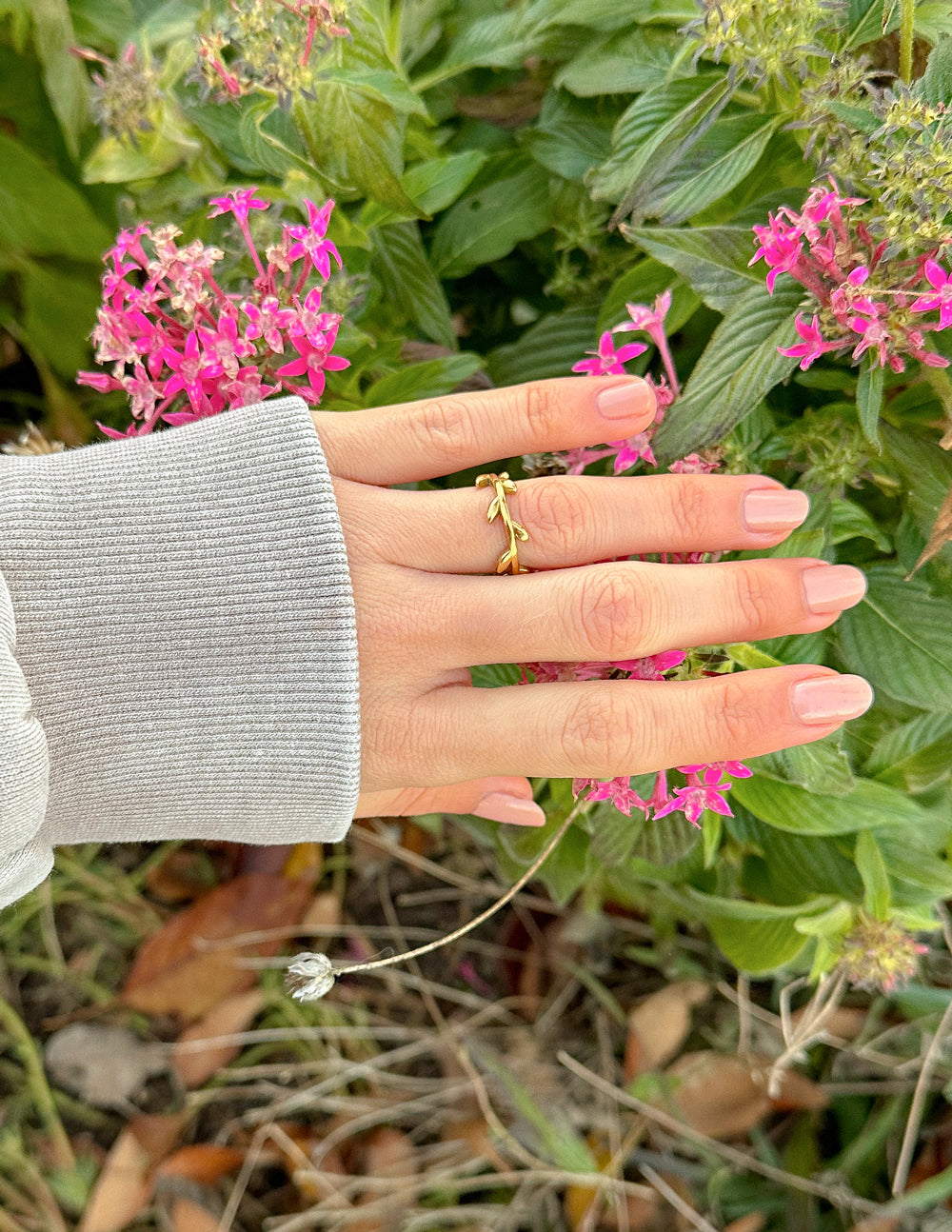 Dainty Olive Branch Ring - Elevated Faith